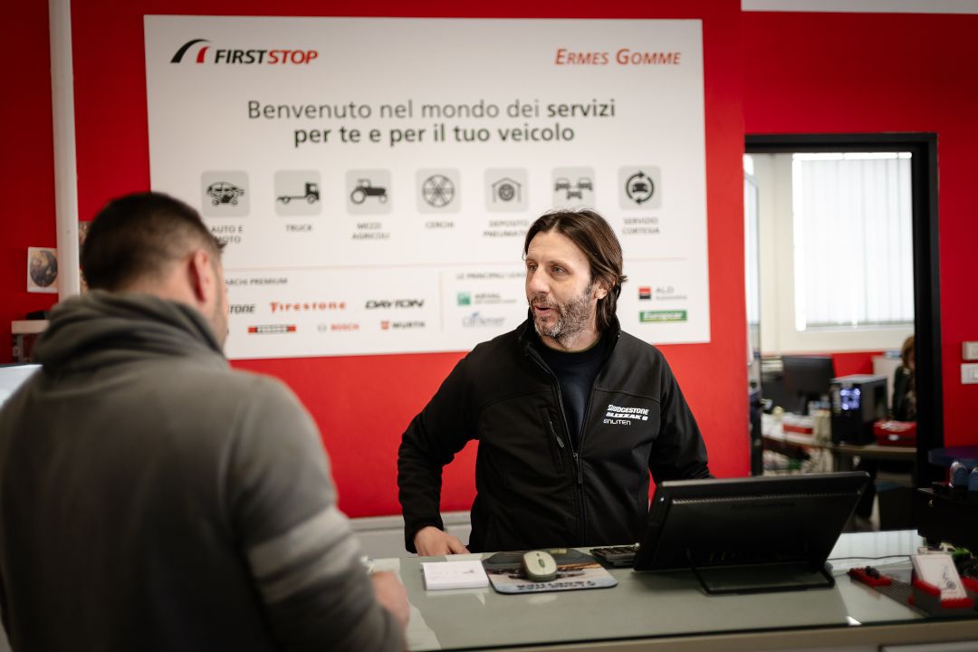 Ermes Gomme officina Poirino