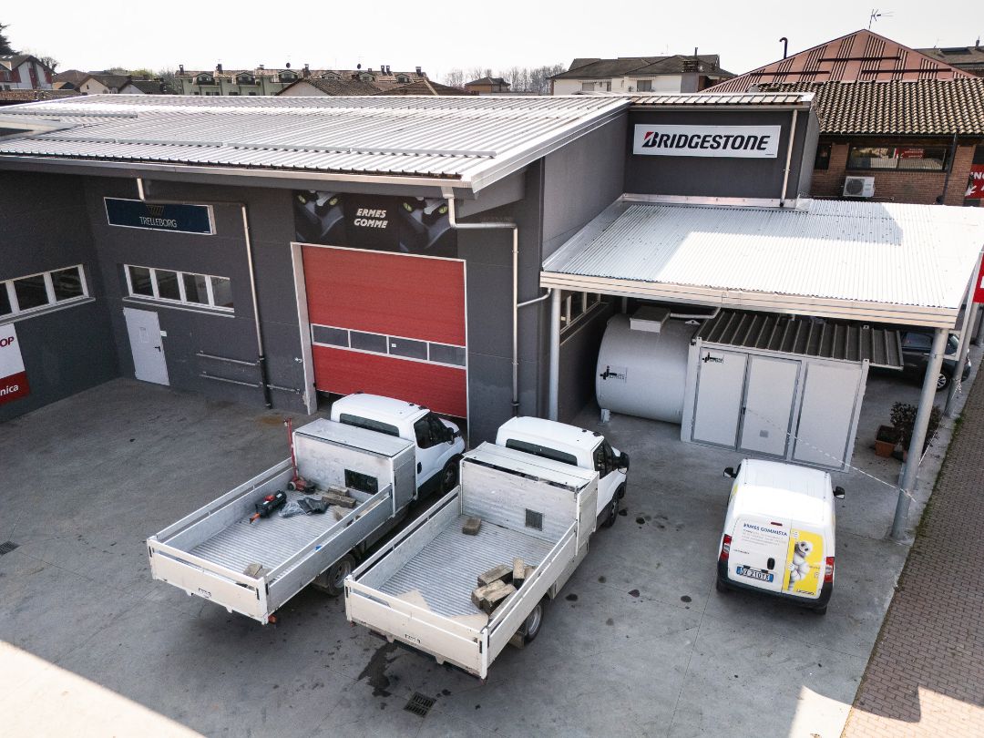 Ermes Gomme officina Poirino